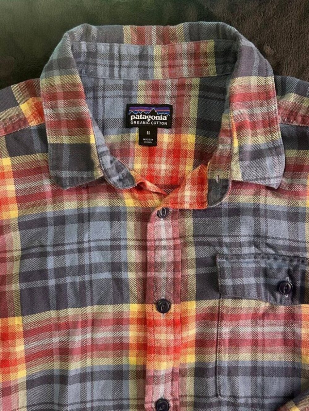 Patagonia Organic Cotton Plaid Flannel M Long Sleeve Gray Red Yellow Blue
